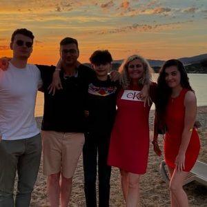 Meet your Posher, Peggy